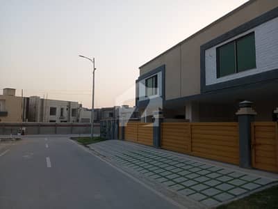 Comfortable Living In Askari-6 375 SQ Yards SU House For Rent