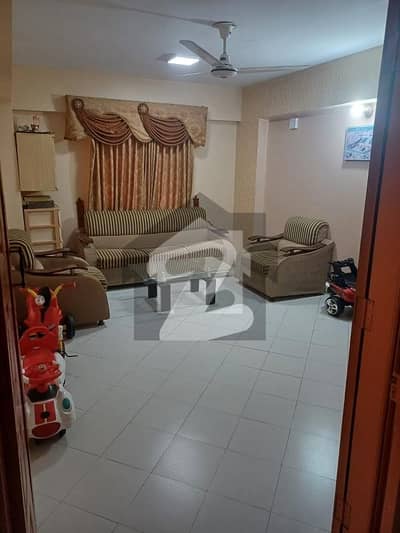 Prime Location 1350 Square Feet Flat In Saddar Is Available Prime Location 1350 Square Feet Flat In Saddar Is Available