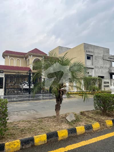 NEW LAHORE CITY PHASE 1 OVERSEAS BLOCK 40 MARLA PLOT AVAILABLE FOR SALE SUI GAS APPROVED ARIA 150 FIT ROAD AT GOOD OPPORTUNITY
