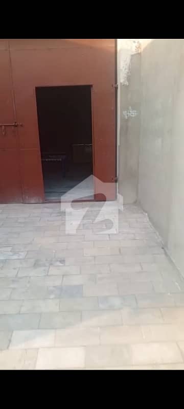 500 Square Yards Spacious Factory Available In Korangi Industrial Area For Sale