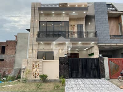 Get A Prime Location 5 Marla House For Sale In Royal Orchard
