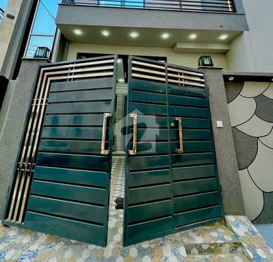 اقبال پارک لاہور میں 3 کمروں کا 3 مرلہ مکان 1.95 کروڑ میں برائے فروخت۔