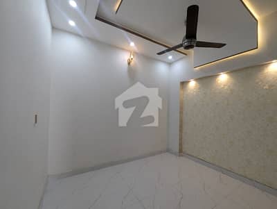 الرحمان گارڈن فیز 2 الرحمان گارڈن,لاہور میں 3 کمروں کا 3 مرلہ مکان 48.0 ہزار میں کرایہ پر دستیاب ہے۔ الرحمان گارڈن فیز 2 الرحمان گارڈن,لاہور میں 3 کمروں کا 3 مرلہ مکان 48.0 ہزار میں کرایہ پر دستیاب ہے۔