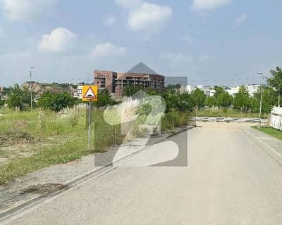 DHA Phase 5 Sector J 10 Marla Prime Park-Facing South-Facing Plot For Sale