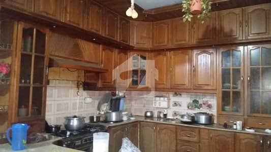 Centrally Located House In North Karachi - Sector 11A Is Available For Sale