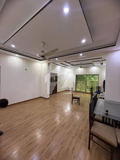 ZEE Marketing & Builder offers 1 Kanal Corner On "70" Road Near to Raya in DHA Phase 7 Y Block Available