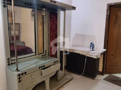 6 Marla Upper Portion In Cavalry Ground Is Available For rent
