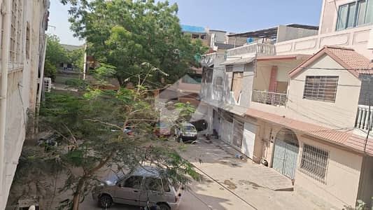 GulShan e iqbal Block 2 vip Bungalow
