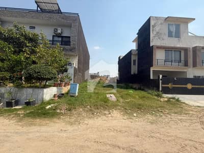 8 Marla 2nd to Corner Plots For Sale In Mumtaz City, Islamabad Chenab Block