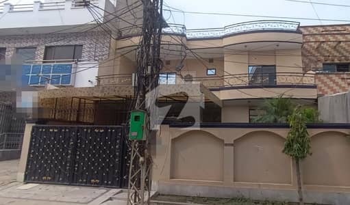 بورڈ آف ریونیو سوسائٹی ۔ بلاک اے بی او آر ۔ بورڈ آف ریوینیو ہاؤسنگ سوسائٹی,لاہور میں 4 کمروں کا 12 مرلہ مکان 4.0 کروڑ میں برائے فروخت۔