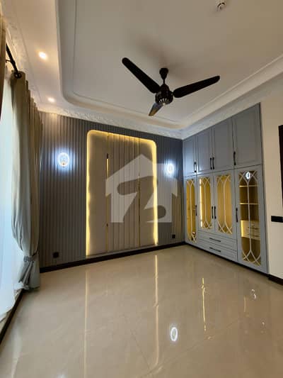 5 Marla upper Portion available for Rent dha