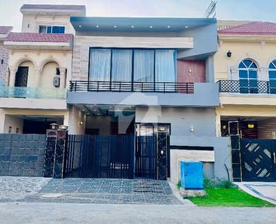 On Excellent Location House Of 5 Marla Is Available In Contemporary Neighborhood Of Citi Housing Society