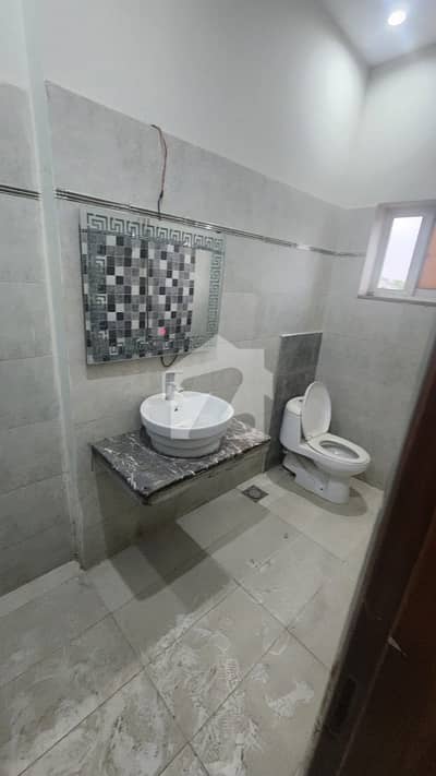 10 Marla Ground Floor Available For Rent