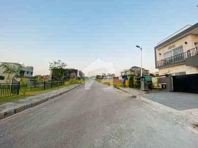 بحریہ ٹاؤن فیز 8 ۔ بلاک آئی بحریہ ٹاؤن فیز 8,بحریہ ٹاؤن راولپنڈی,راولپنڈی میں 10 مرلہ رہائشی پلاٹ 1.1 کروڑ میں برائے فروخت۔ بحریہ ٹاؤن فیز 8 ۔ بلاک آئی بحریہ ٹاؤن فیز 8,بحریہ ٹاؤن راولپنڈی,راولپنڈی میں 10 مرلہ رہائشی پلاٹ 1.1 کروڑ میں برائے فروخت۔