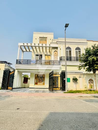 10 Marla Beautiful LDA Approved House For Sale In Bahria Orchard Lahore Phase 1 Prime Location 10 Marla Beautiful LDA Approved House For Sale In Bahria Orchard Lahore Phase 1 Prime Location