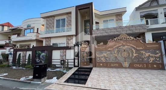 16 Marla luxury new brand house bloclk chenab Dc Colony Gujranwala For Sale 16 Marla luxury new brand house bloclk chenab Dc Colony Gujranwala For Sale