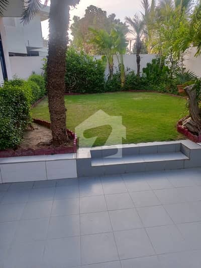 EXCLUSIVE LUXURY BUNGALOW FOR SALE IN DHA PHASE VI NEAR KHYABAN-E-SHUJJAT