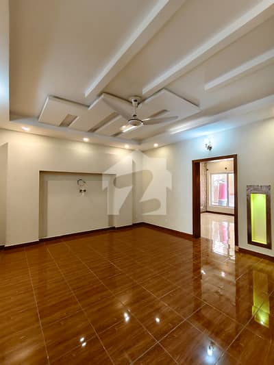 7 Marla Slightly Used Owner Built House For Sale 7 Marla Slightly Used Owner Built House For Sale