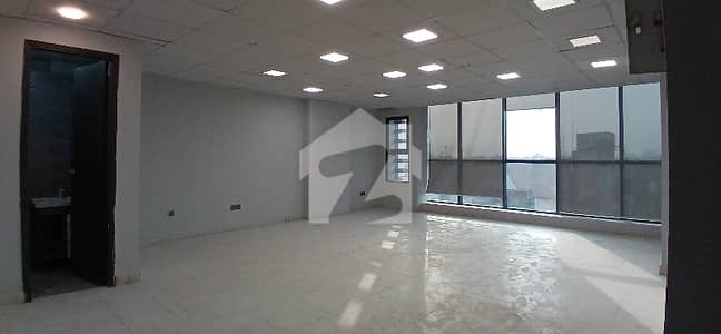 2950 Sqfts Office Available For Rent