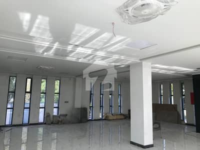 جی ۔ 9 مرکز جی ۔ 9,اسلام آباد میں 1 کنال Studio عمارت 20.0 لاکھ میں کرایہ پر دستیاب ہے۔