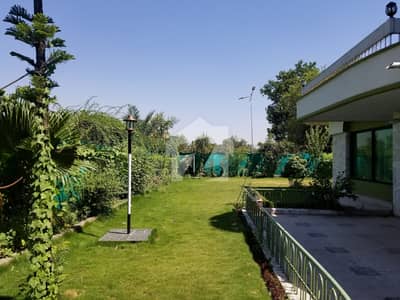 HOUSE FOR RENT IN F-8