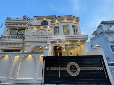 10 Marla Most Beautiful Spanish House Located In Qasim Avenue, Imran Khan Chowk, Bani Gala Islamabad.