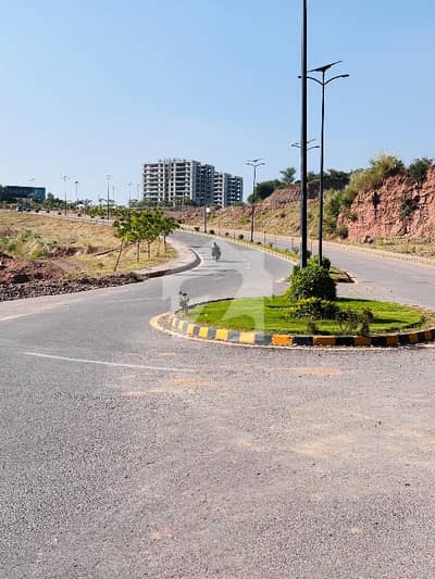 1 kanal pair plots near ARL park and commercial lane