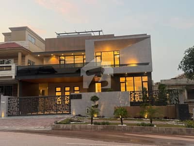 1 Kanal Full House For Rent Beautiful Location