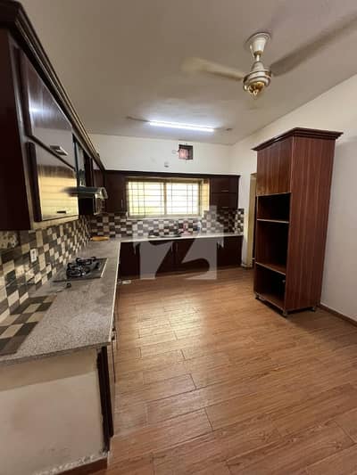 1 Kanal House For Rent