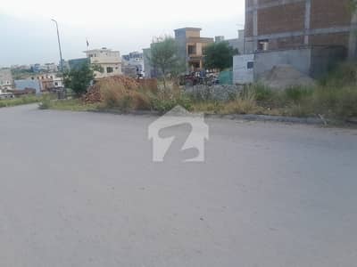 level plot for sale near to market national assembly