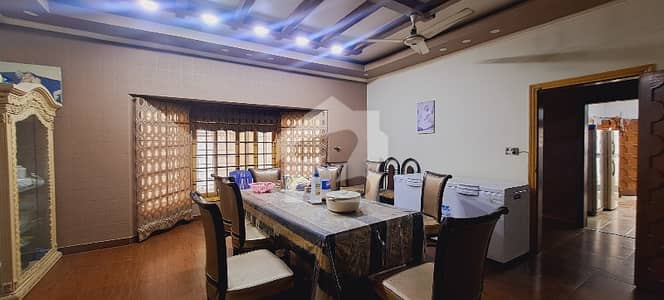 DHA PHASE 5 1000 YARDS 8 BEDROOMS WEST OPEN BUNGALOW IS UP FOR URGENT SALE
