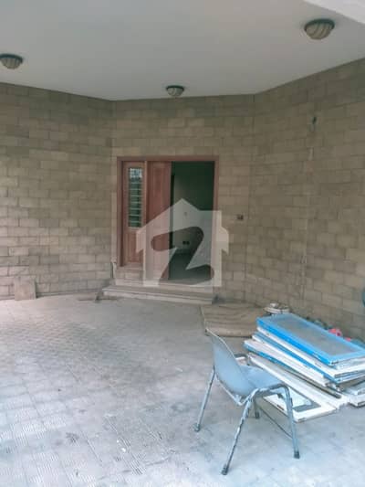 DHA PHASE 6 300 YARDS 4 BEDROOMS CORNER DUPLEX BUNGALOW IS UP FOR URGENT SALE