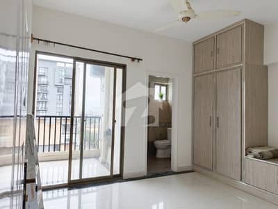 3-Bed Flat with an Exclusive Private Rooftop, Fully Secured with Protective Fencing Samama Gulberg Tower