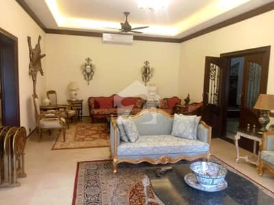 ایف ۔ 7 اسلام آباد میں 7 کمروں کا 1 کنال مکان 28.0 لاکھ میں کرایہ پر دستیاب ہے۔