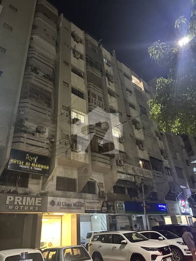 علامہ اقبال ٹاؤن کراچی میں 3 کمروں کا 7 مرلہ فلیٹ 3.25 کروڑ میں برائے فروخت۔