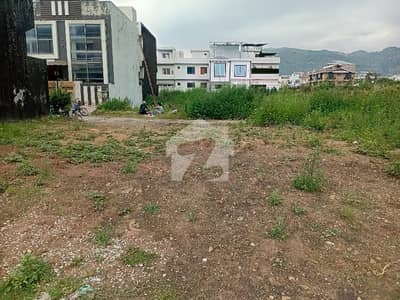 25X50 CORNER PLOT EXTRA LAND FOR SALE D-12/3