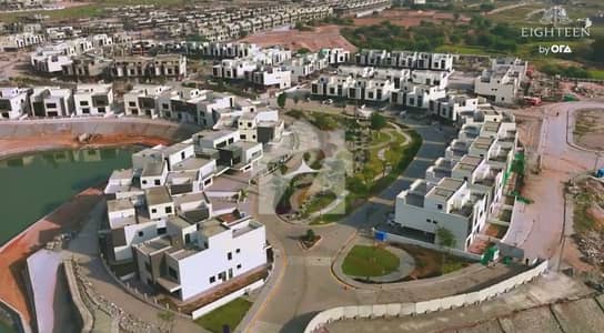 Urgent Sale 10 Marla Golf Course Facing Main Road Villa