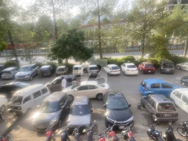 Jinnah Avenue Facing Office Available for rent Jinnah Avenue Facing Office Available for rent