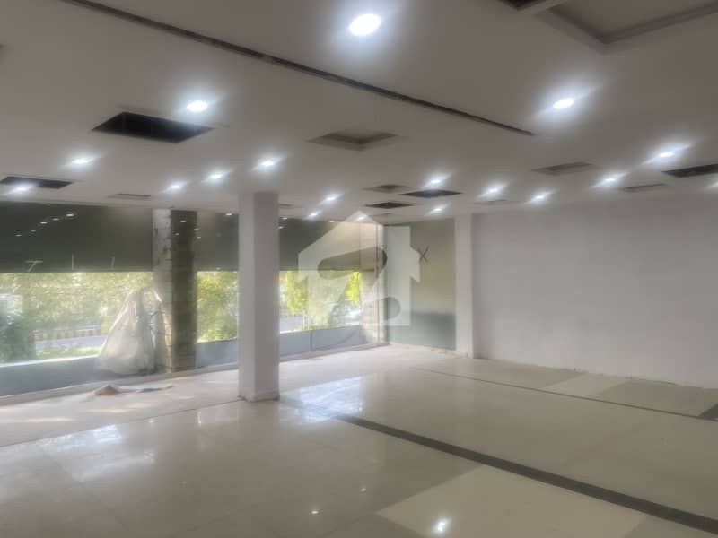 Jinnah Avenue Facing Office Available For Rent Jinnah Avenue Facing Office Available For Rent