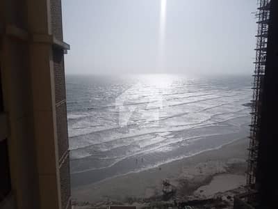 EMAAR OCEANFRONT, 4BED LUXURY UNFURNISHED APARTMENT FOR RENT IN CORAL TOWERS.