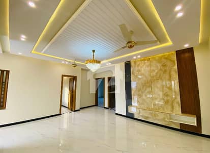 10 Marla Brand New Ground Portion For Rent