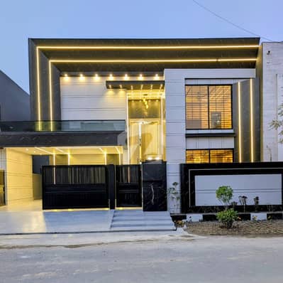 1 Kanal Brand New Ultra-Luxury Designer House For Sale | Grand Double Height Lobby