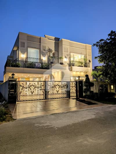 URGENT SALE | 1 Kanal Ultra Modern Design Bungalow | Premium Finish URGENT SALE | 1 Kanal Ultra Modern Design Bungalow | Premium Finish