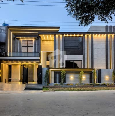 Dream Luxury Living! 1 Kanal Modern Bungalow | Grand Lobby | Limited Time Offer