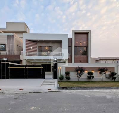 1 Kanal Brand New Ultra-Luxury House | 5 Beds | Valencia Town | Demand 780 (Neg) | Original Pics
