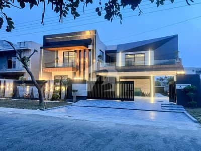 Hot Deal! Park Facing 2 Kanal Brand New Ultra-Modern Designer House in Engineers Town