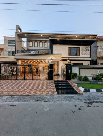 URGENT SALE | 1 Kanal Modern Design Bungalow Valencia Town Lahore | 5 Beds + Home Theater | Hot Investment Deal URGENT SALE | 1 Kanal Modern Design Bungalow Valencia Town Lahore | 5 Beds + Home Theater | Hot Investment Deal