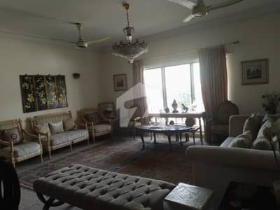 Hot Location! 500 Yards Beautiful House for Sale Near to Zamzama Park DHA Phase V