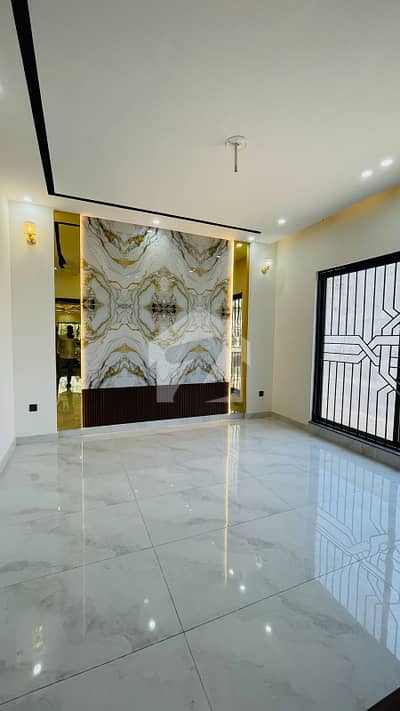 10 Marla Barnd New House For Sale LDA Avenue1