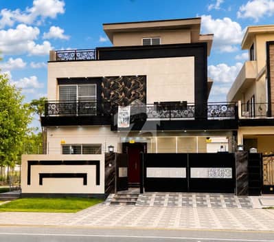 10 Marla Ultra Modern Luxury House For Sale